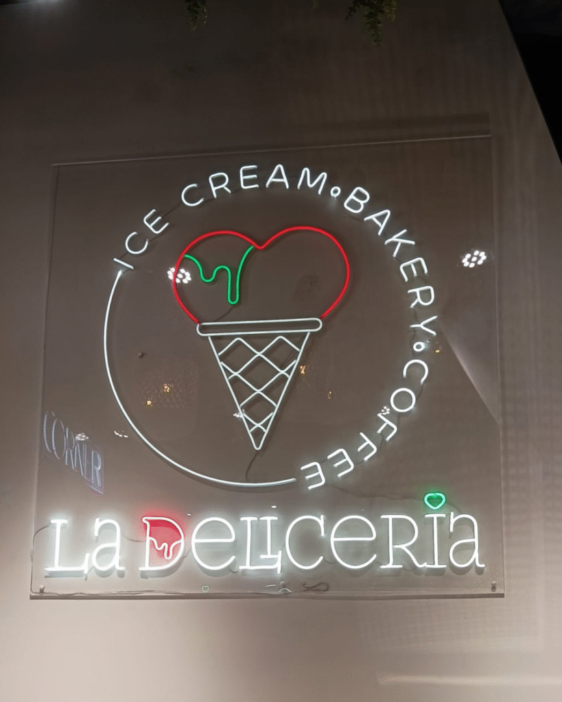 Empresa de RÓTULOS, LETRAS CORPÓREAS Y LUMINOSOS