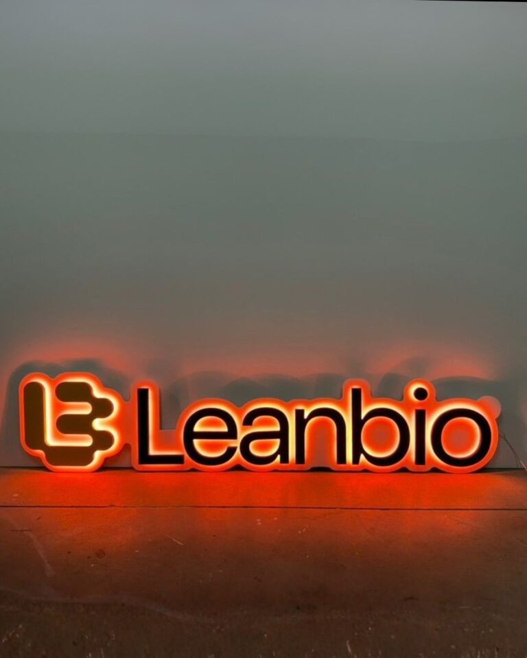 Instagram post from viavisual.sl. This post is in position 4.